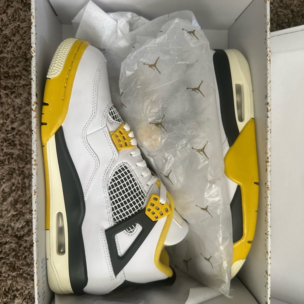 Air Jordan 4